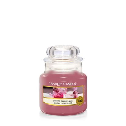 Immagine di Yankee Candle Sweet Plum Sake candela di cera Rotondo Sakè Rosa 1 pz