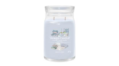 Immagine di Yankee Candle A Calm & Quiet Place candela di cera Cilindro Floreale Grigio 1 pz